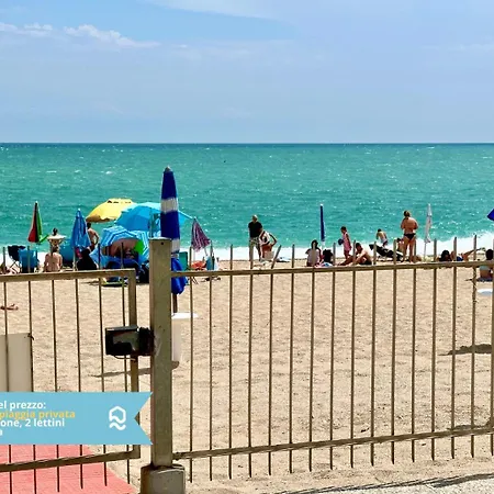 M389 - Marcelli, Nuovo Trilocale Sul Mare Con Privata Apartmán