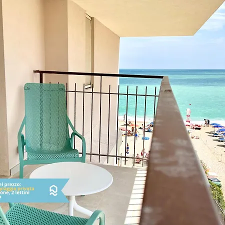 M389 - Marcelli, Nuovo Trilocale Sul Mare Con Privata Apartamento Marcelli