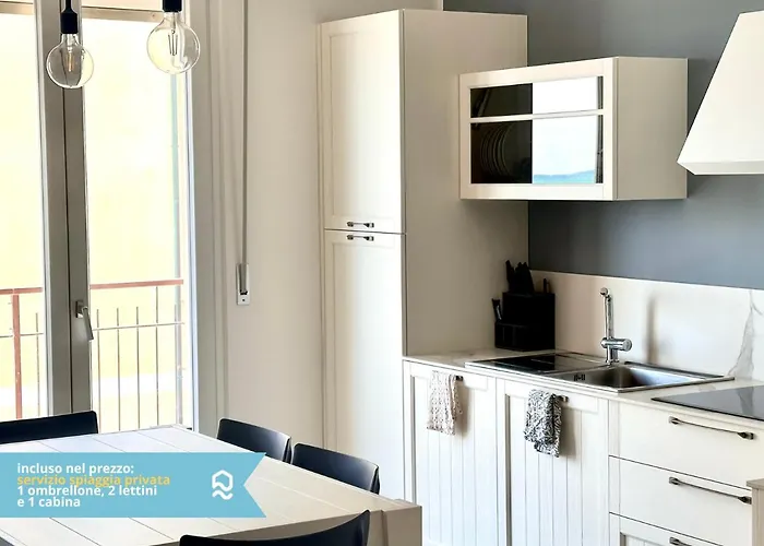 M389 - Marcelli, Nuovo Trilocale Sul Mare Con Privata